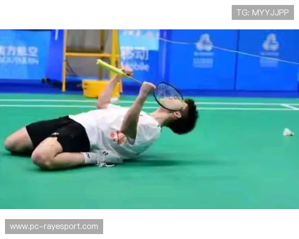 翁泓阳直落两局胜朱轩辰，首夺全运会男单冠军